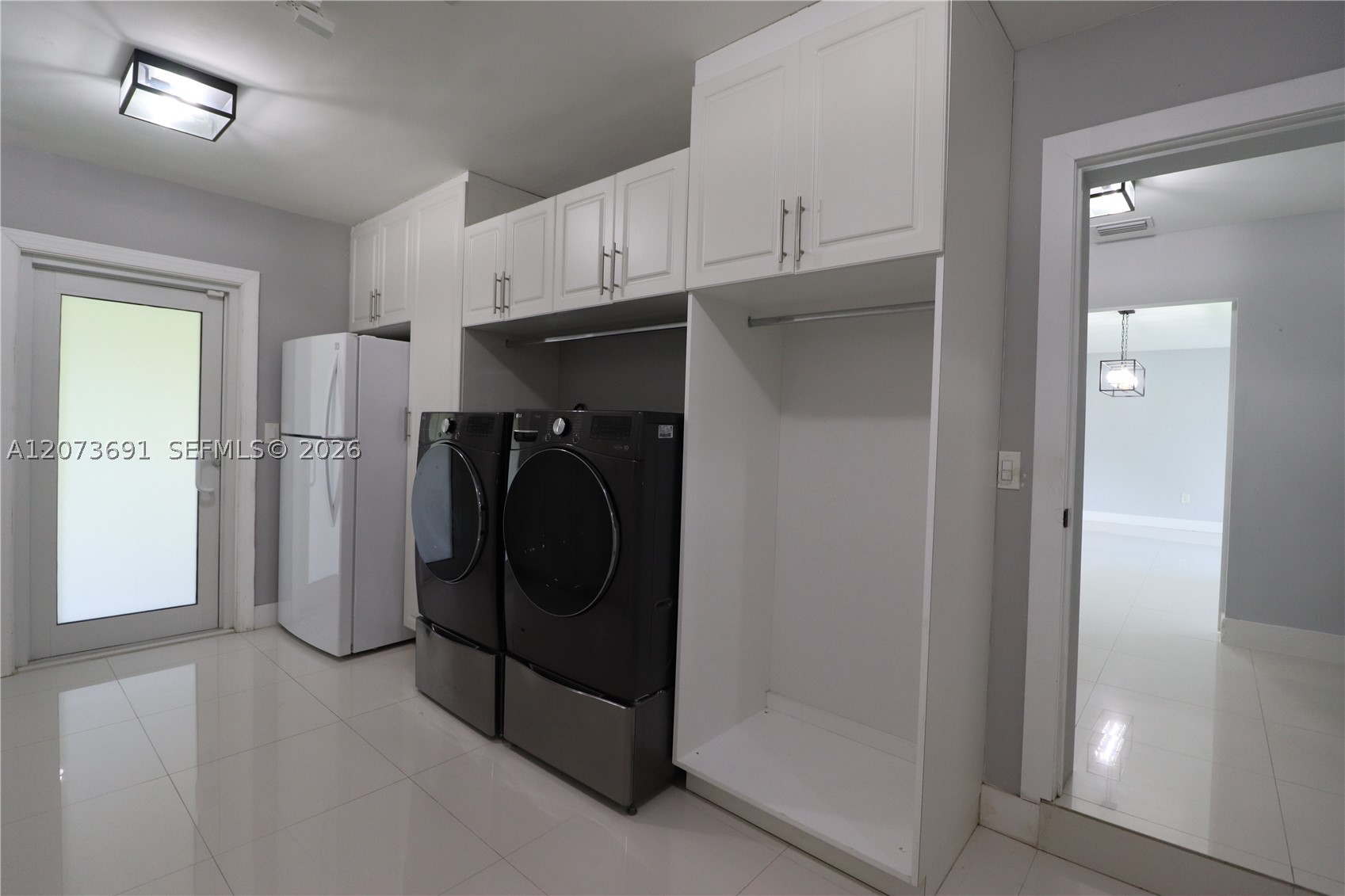 8123 SW 95th Ct, Miami FL 33173