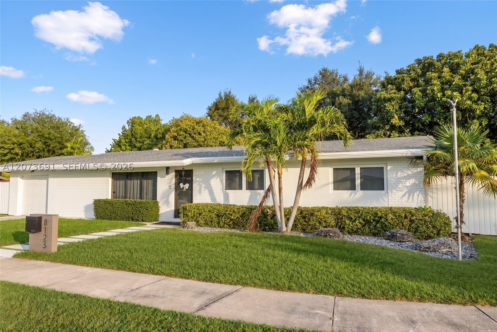 8123 SW 95th Ct, Miami FL 33173