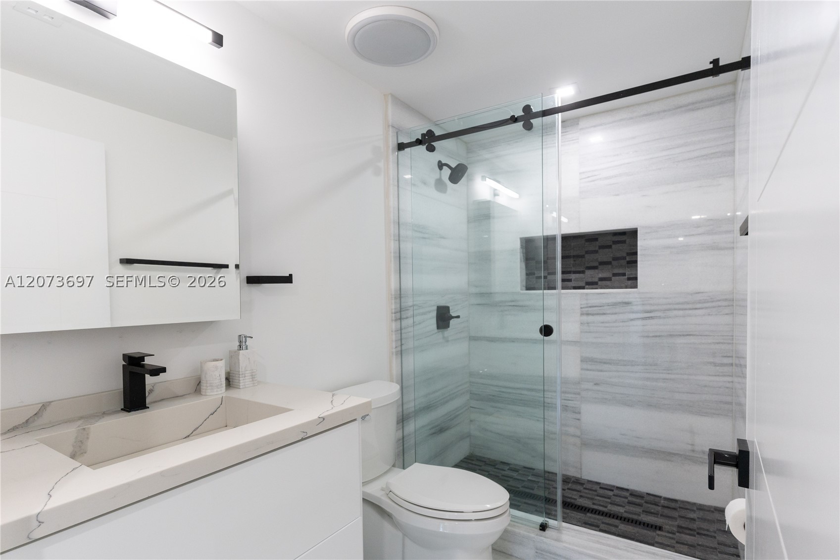 5601 N Ocean Dr, Hollywood FL 33019