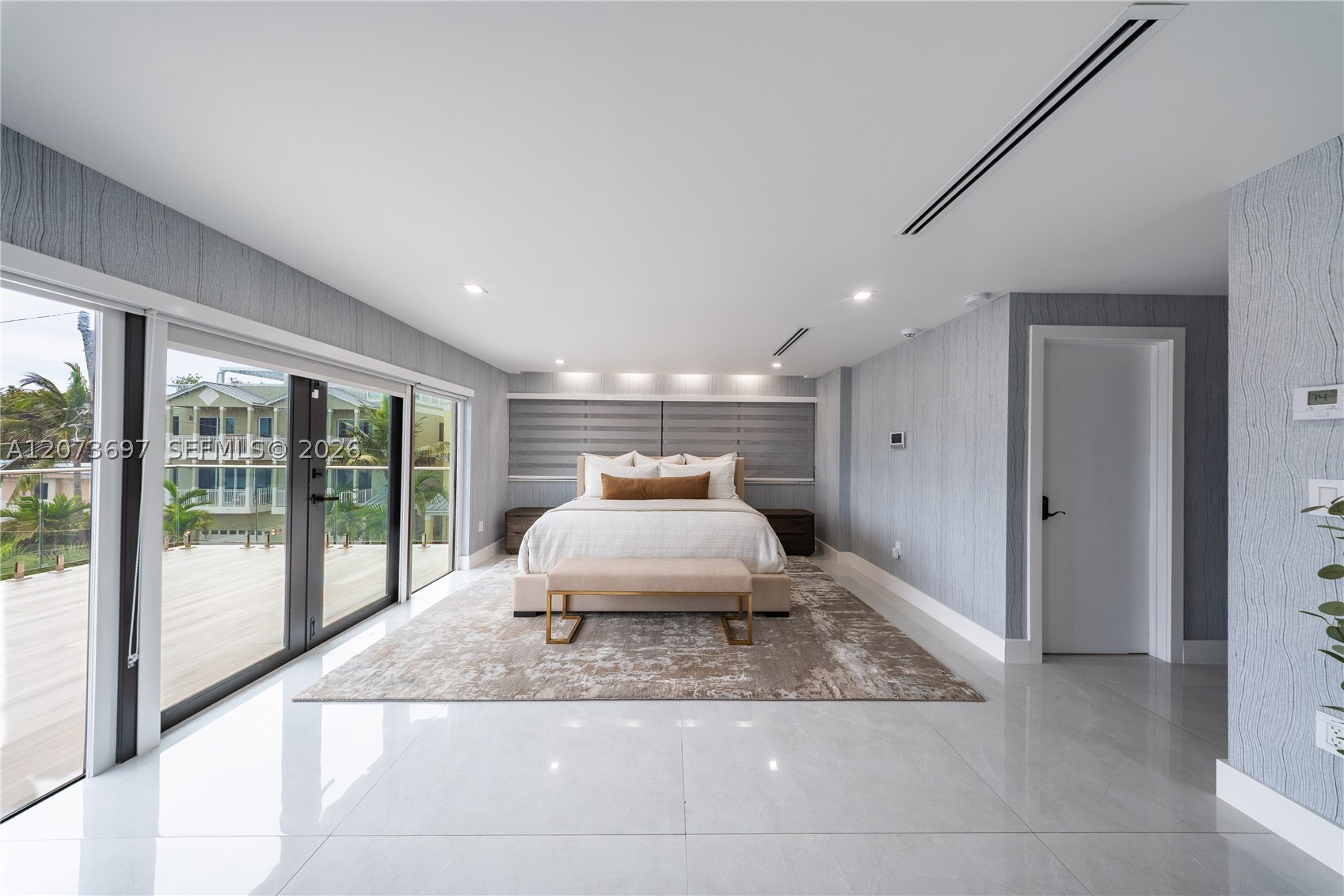 5601 N Ocean Dr, Hollywood FL 33019