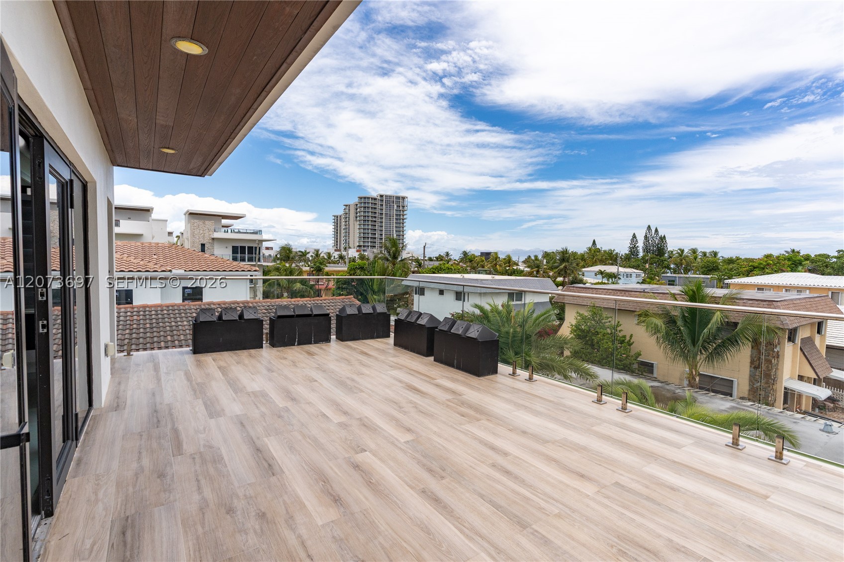5601 N Ocean Dr, Hollywood FL 33019