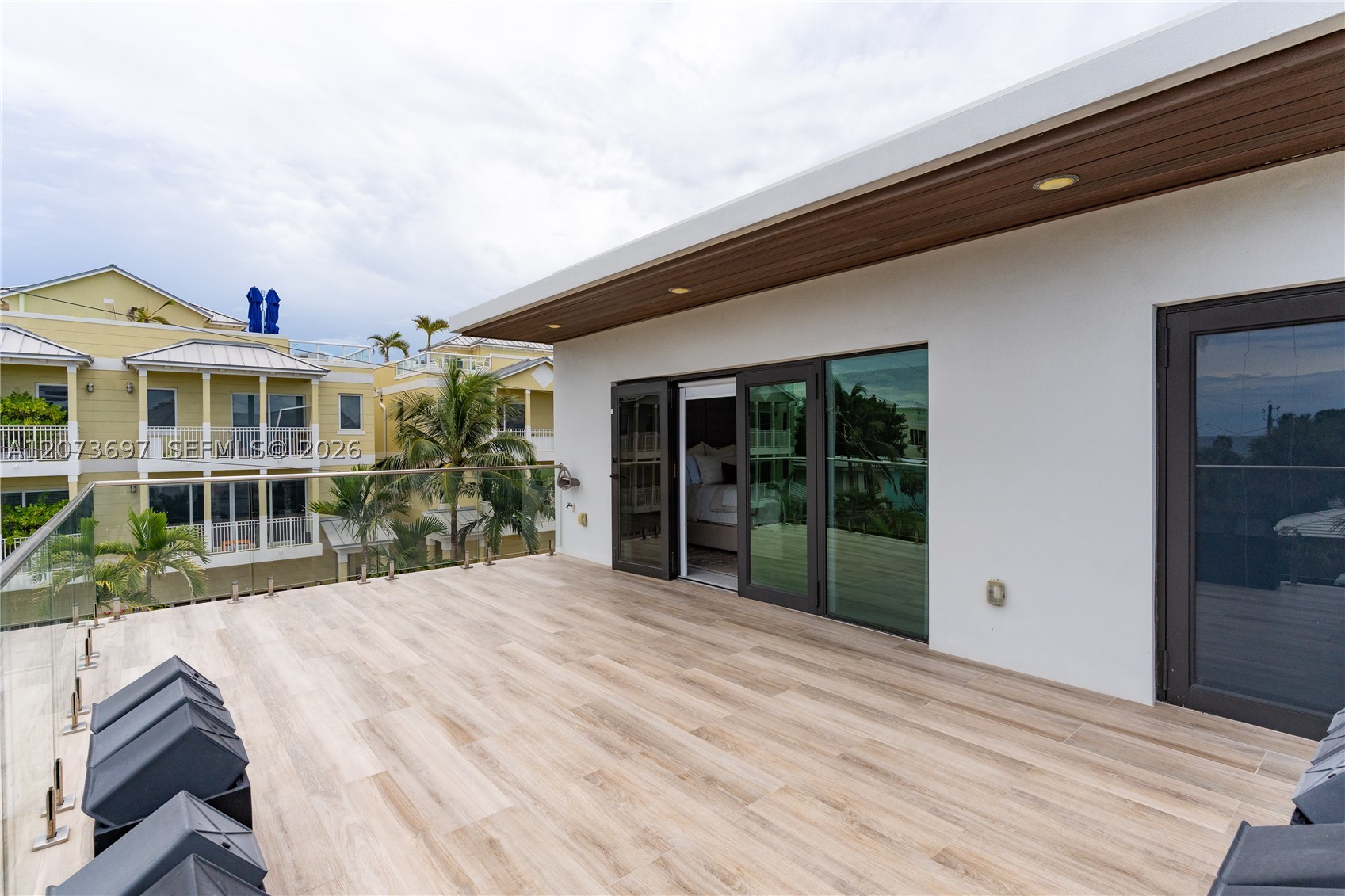5601 N Ocean Dr, Hollywood FL 33019