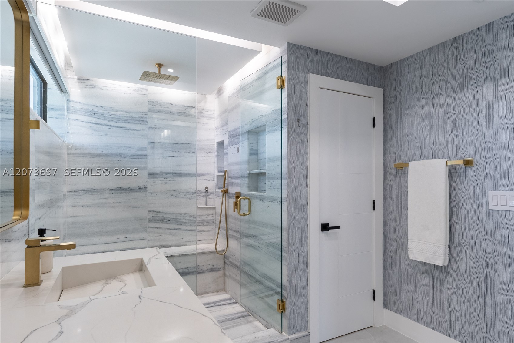 5601 N Ocean Dr, Hollywood FL 33019