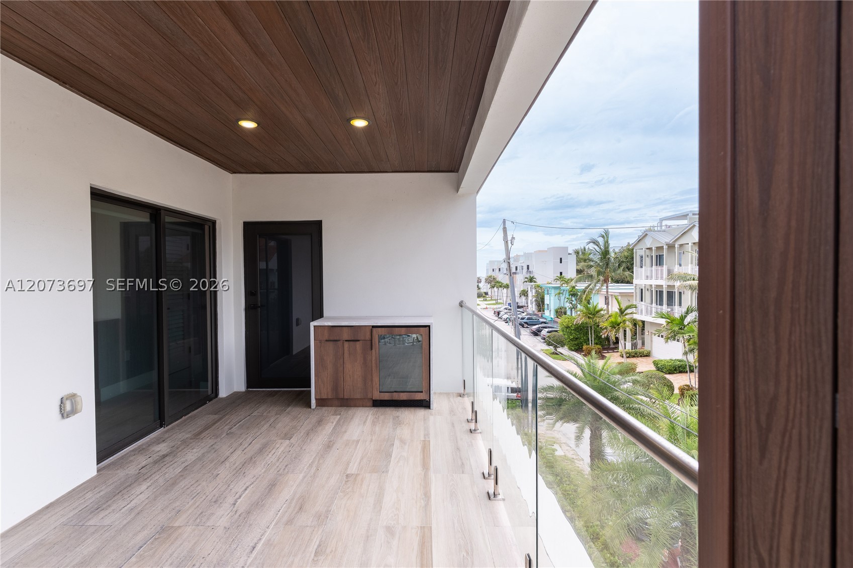 5601 N Ocean Dr, Hollywood FL 33019