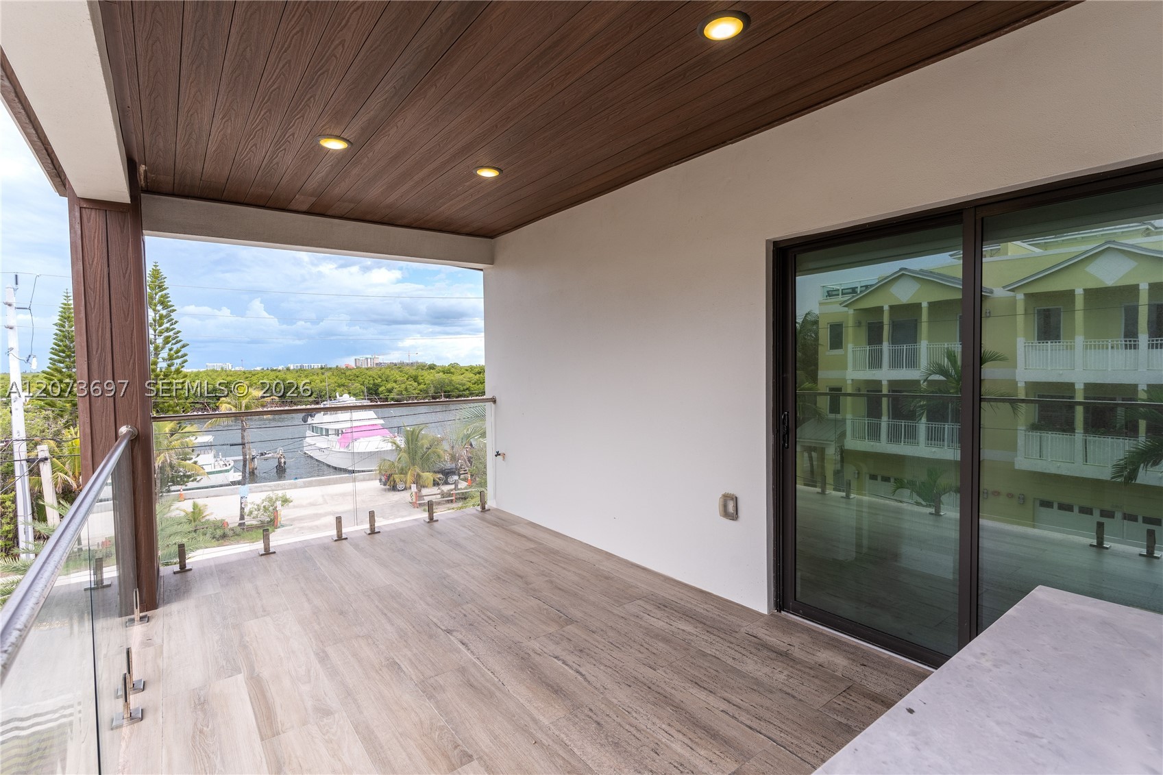 5601 N Ocean Dr, Hollywood FL 33019
