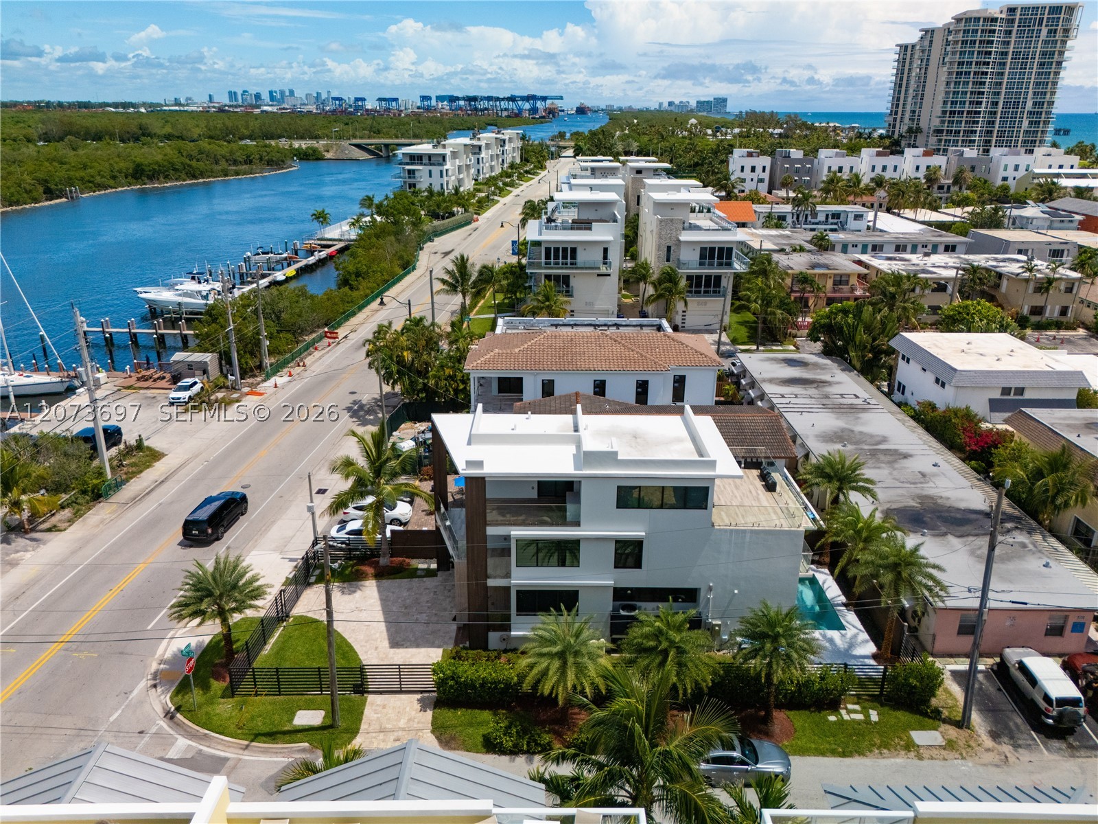 5601 N Ocean Dr, Hollywood FL 33019