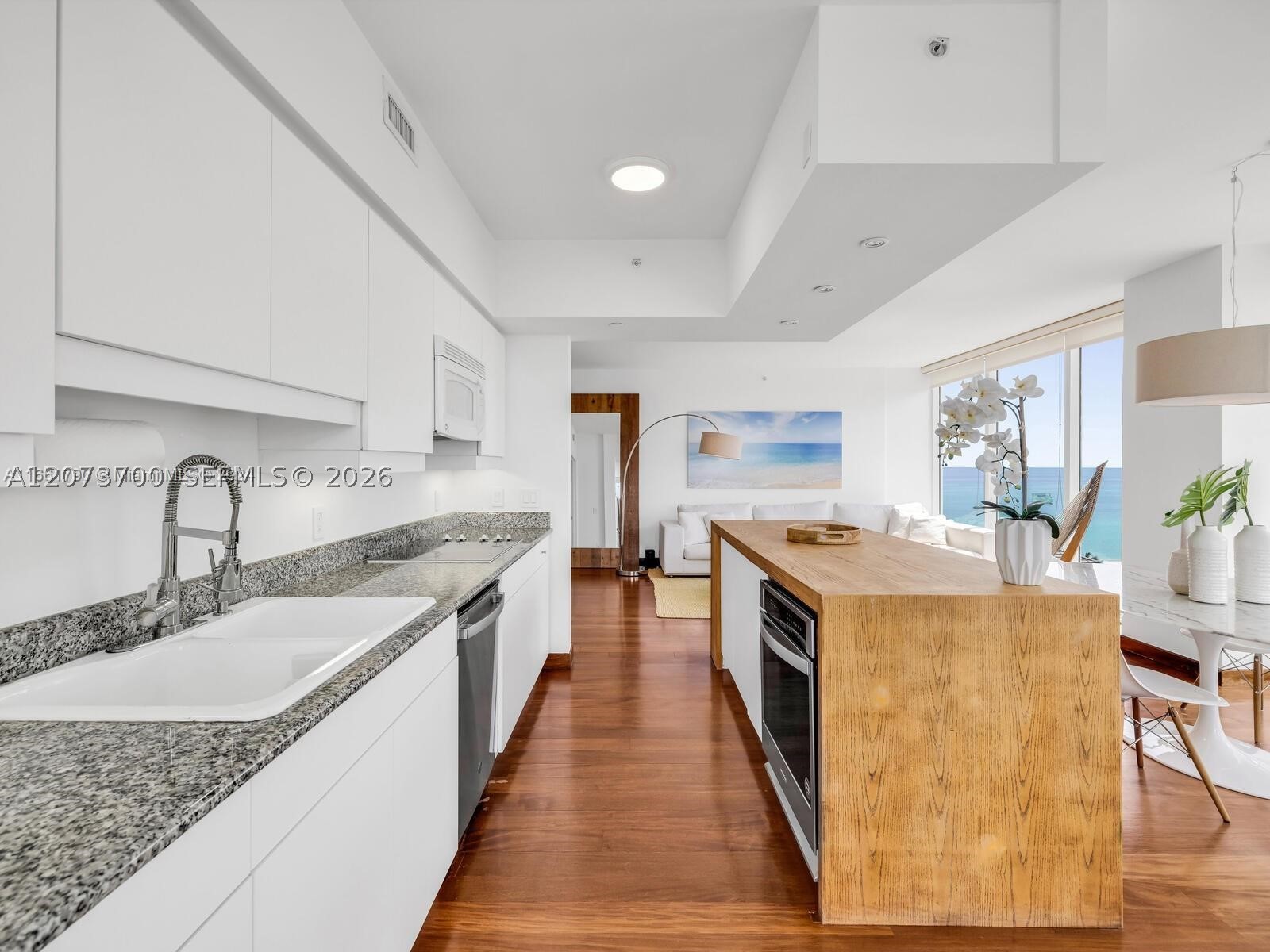 4779 Collins Ave #1005, Miami Beach FL 33140