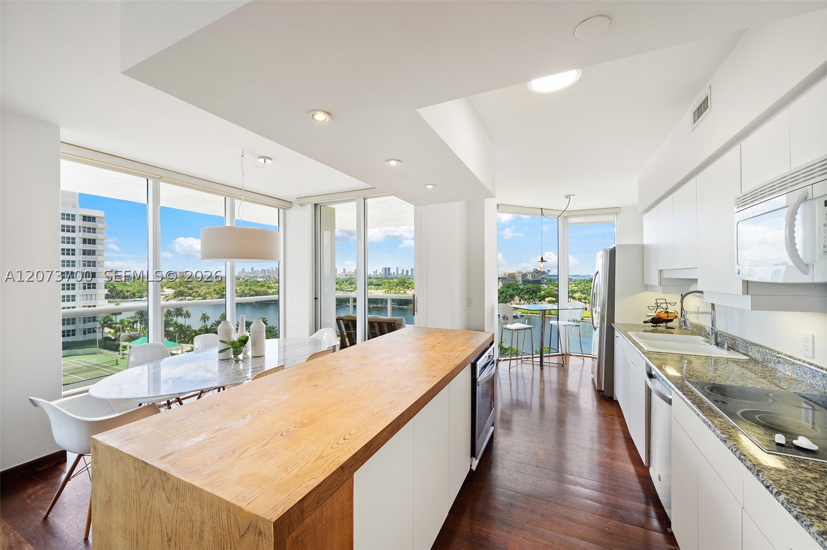 4779 Collins Ave #1005, Miami Beach FL 33140