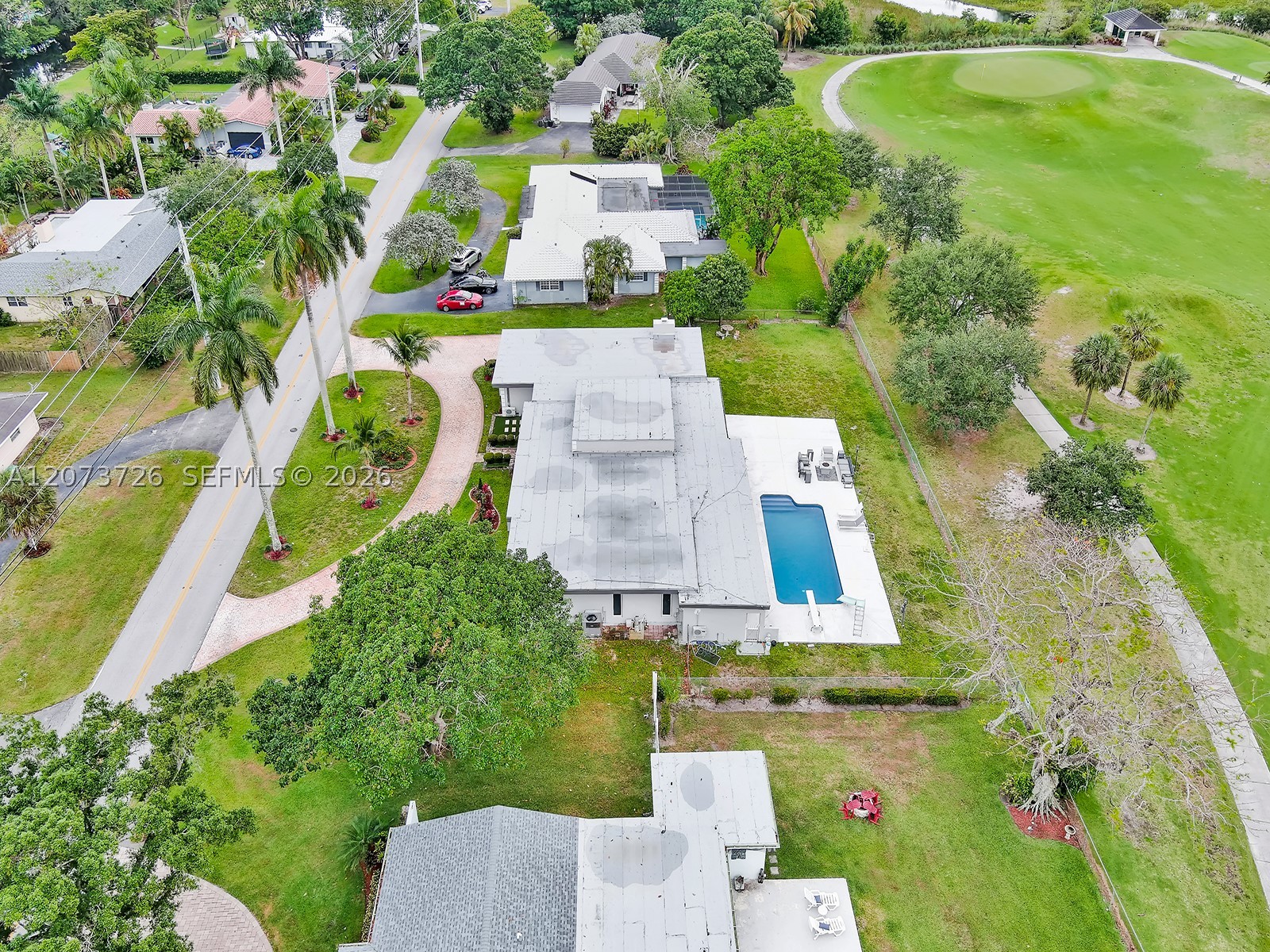 621 E Tropical Way, Plantation FL 33317