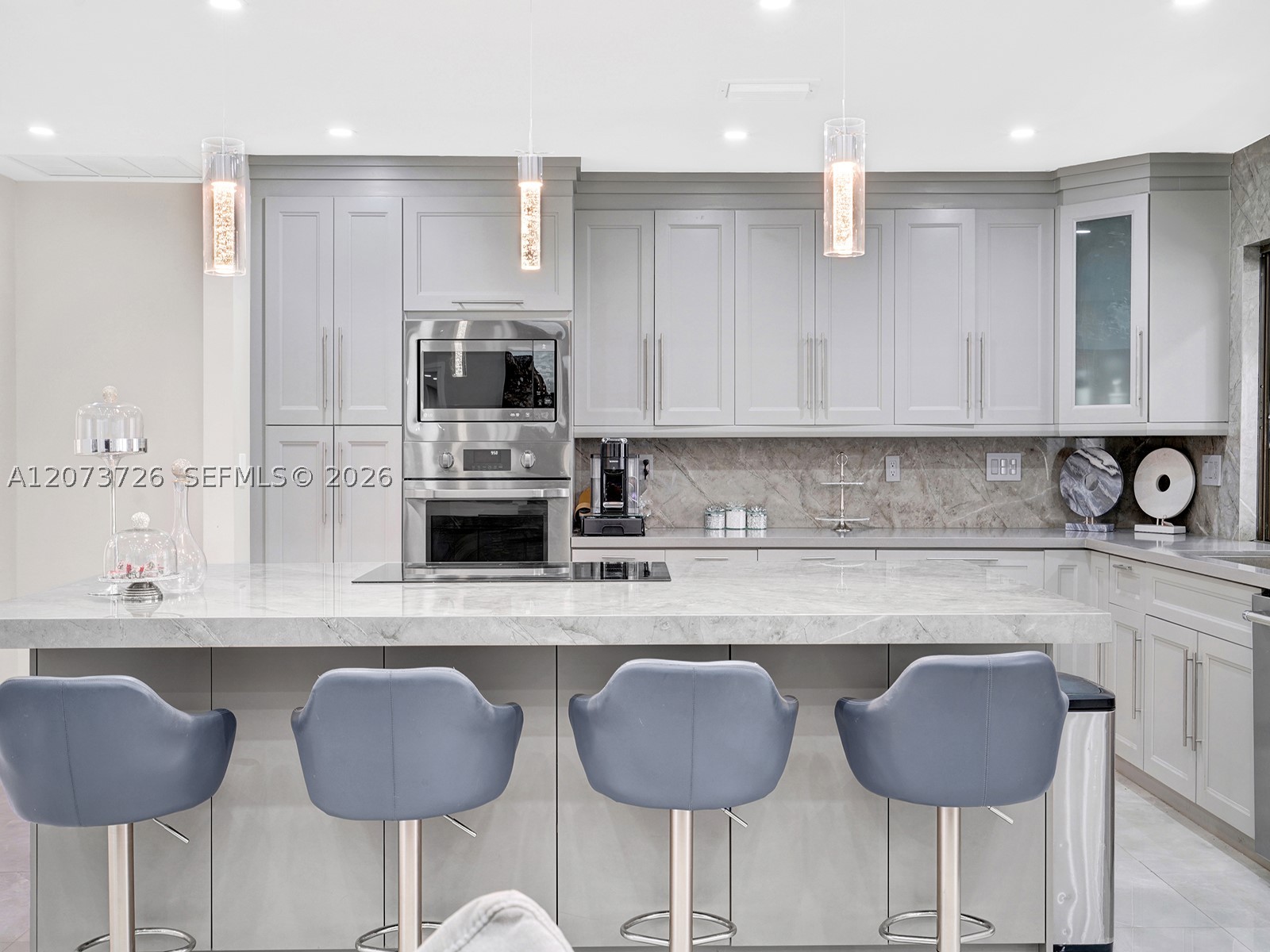 621 E Tropical Way, Plantation FL 33317