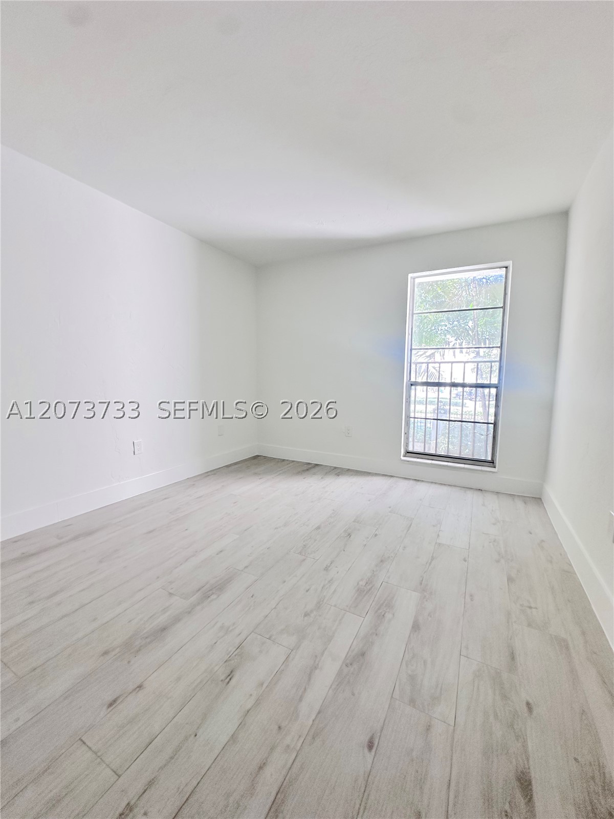 6890 N Kendall Dr #B204, Pinecrest FL 33156