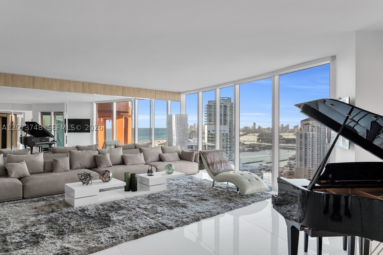 300 S Pointe Dr #3105, Miami Beach FL 33139
