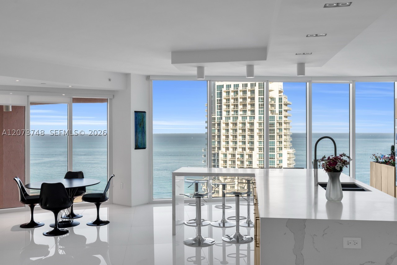 300 S Pointe Dr #3105, Miami Beach FL 33139