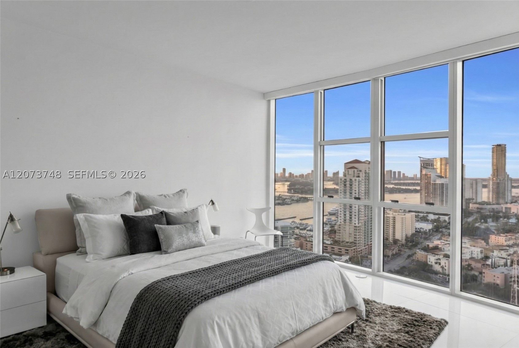 300 S Pointe Dr #3105, Miami Beach FL 33139
