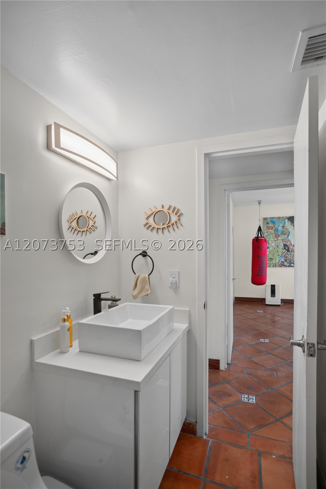 2350 NE 135th St #1204, North Miami FL 33181