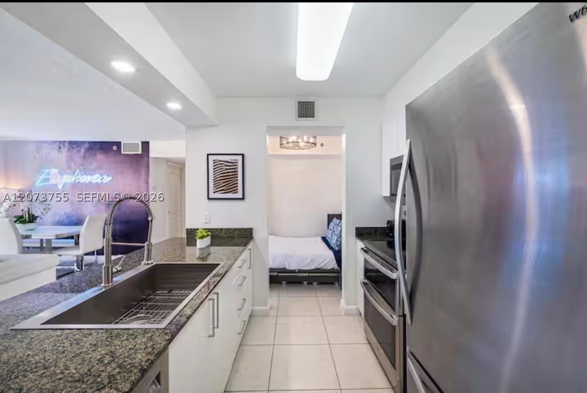 1200 Brickell Bay Dr #4101, Miami FL 33131
