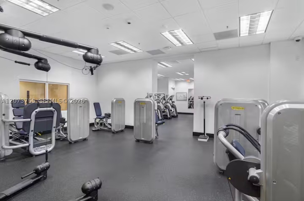 1200 Brickell Bay Dr #4101, Miami FL 33131