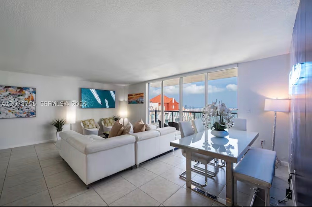 1200 Brickell Bay Dr #4101, Miami FL 33131