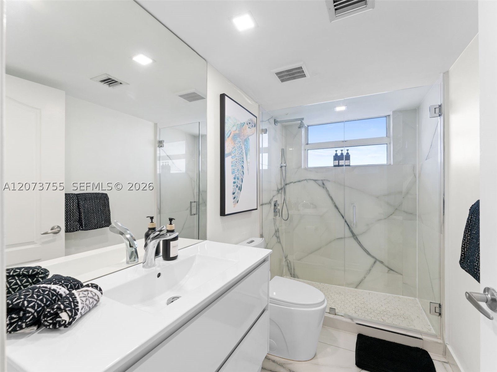 1200 Brickell Bay Dr #4101, Miami FL 33131