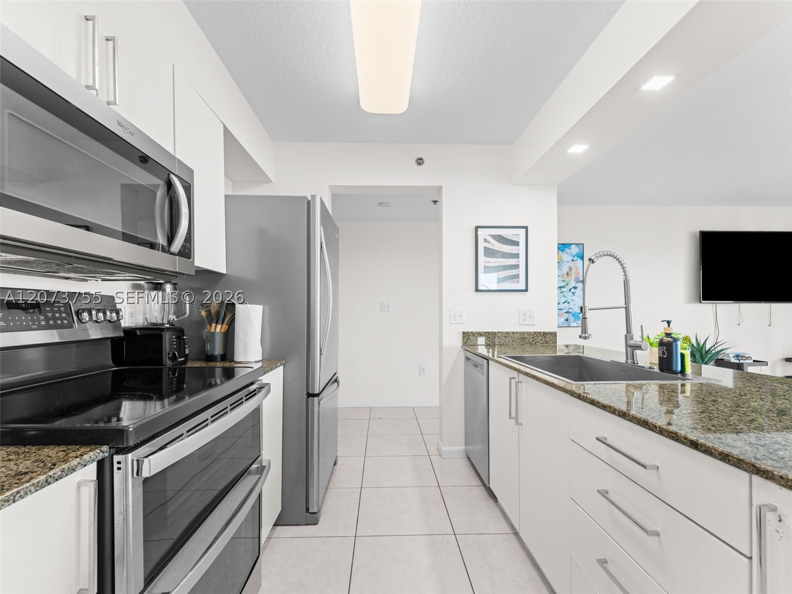 1200 Brickell Bay Dr #4101, Miami FL 33131