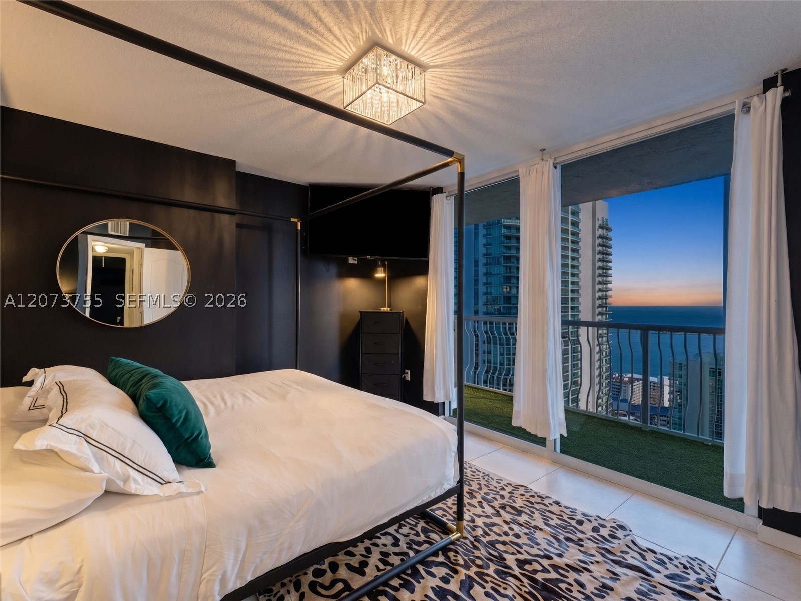 1200 Brickell Bay Dr #4101, Miami FL 33131
