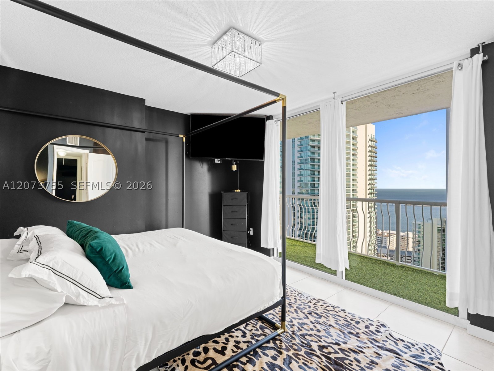 1200 Brickell Bay Dr #4101, Miami FL 33131