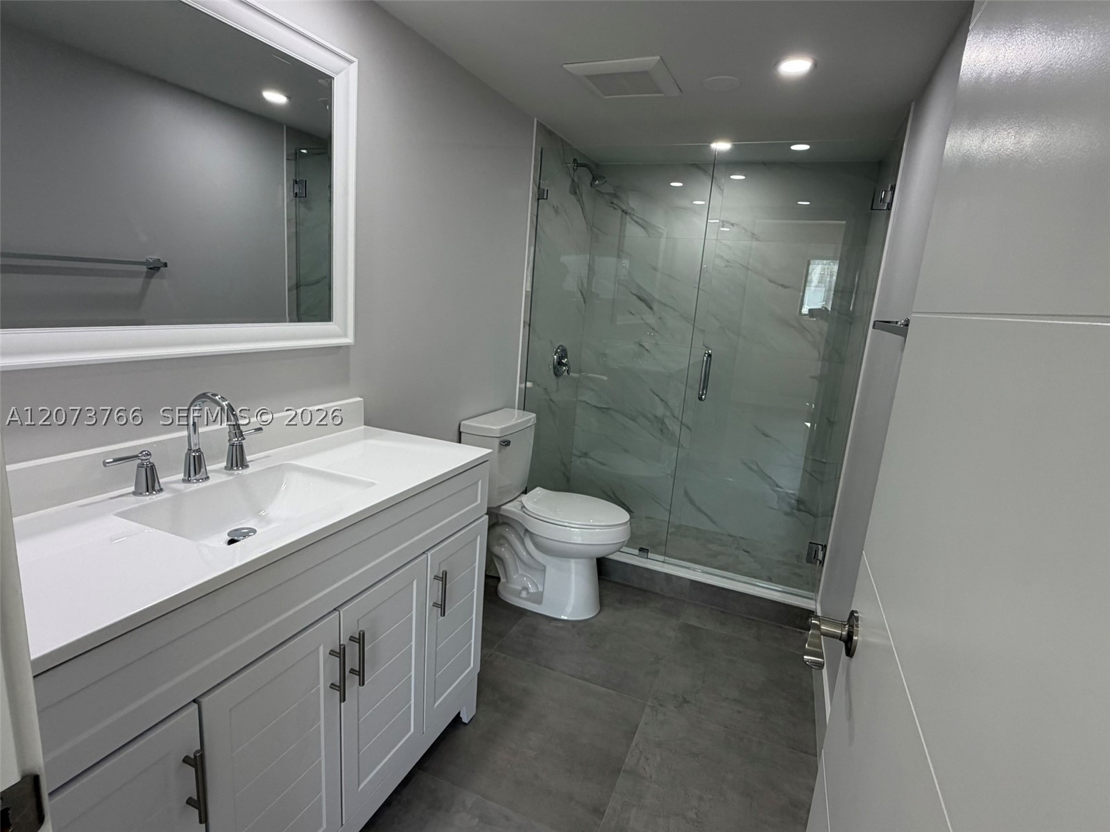 1360 W 41st St #103, Hialeah FL 33012