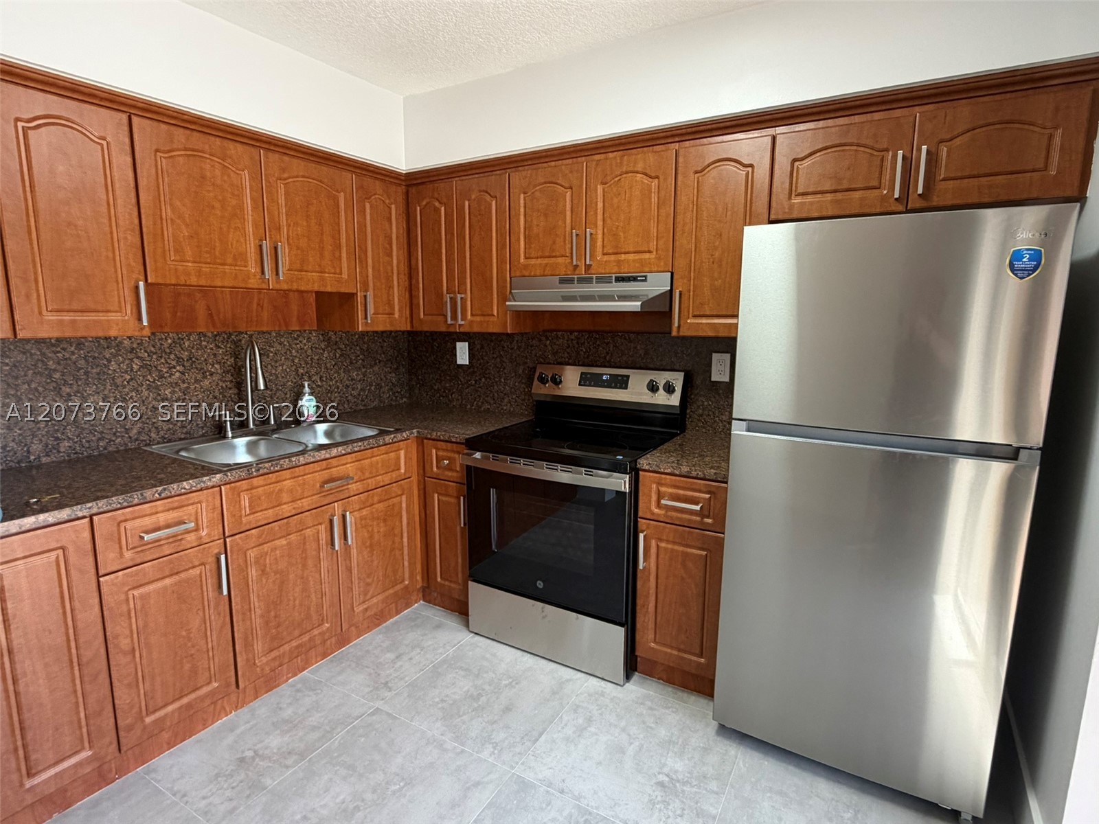 1360 W 41st St #103, Hialeah FL 33012