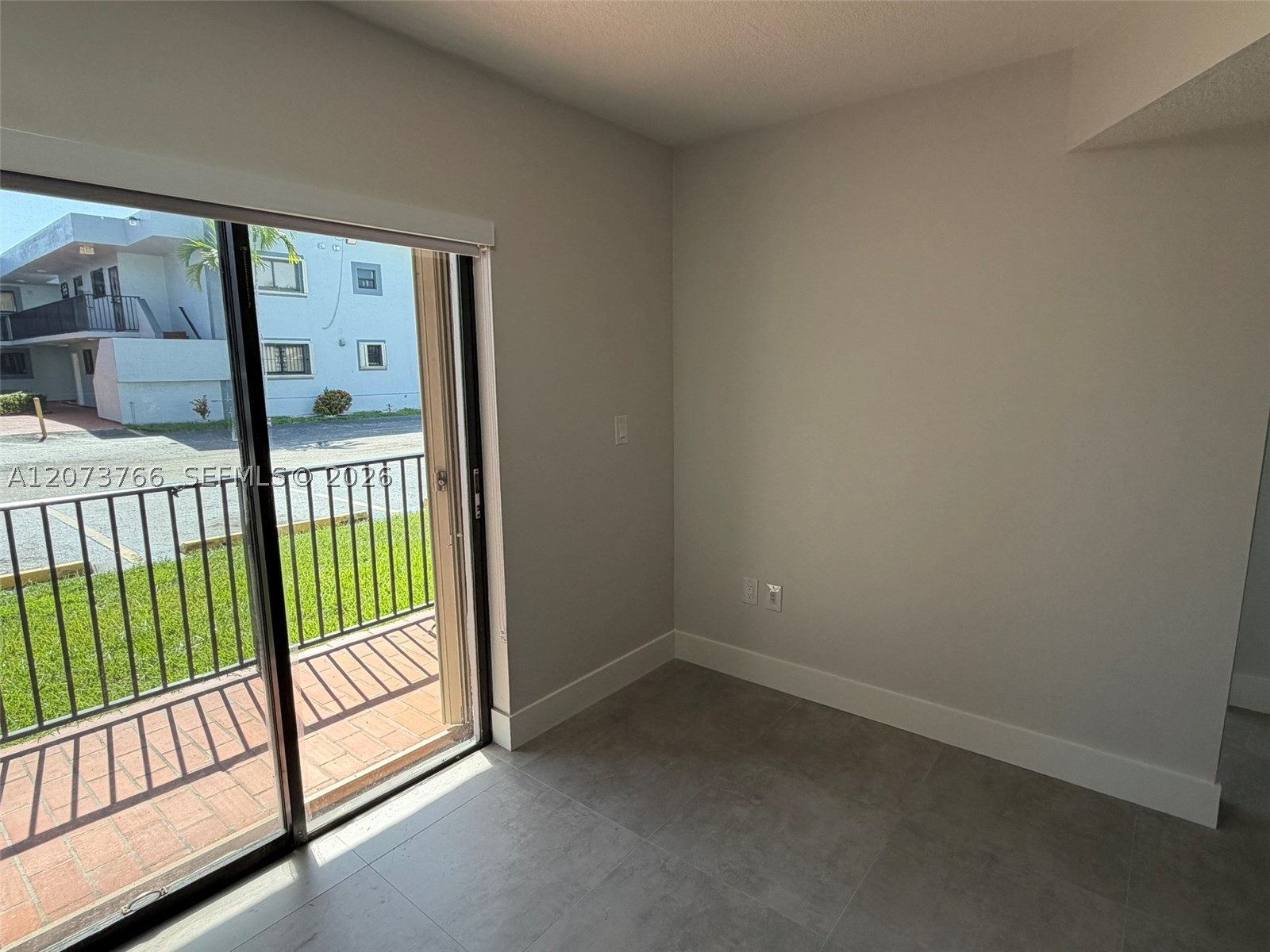 1360 W 41st St #103, Hialeah FL 33012