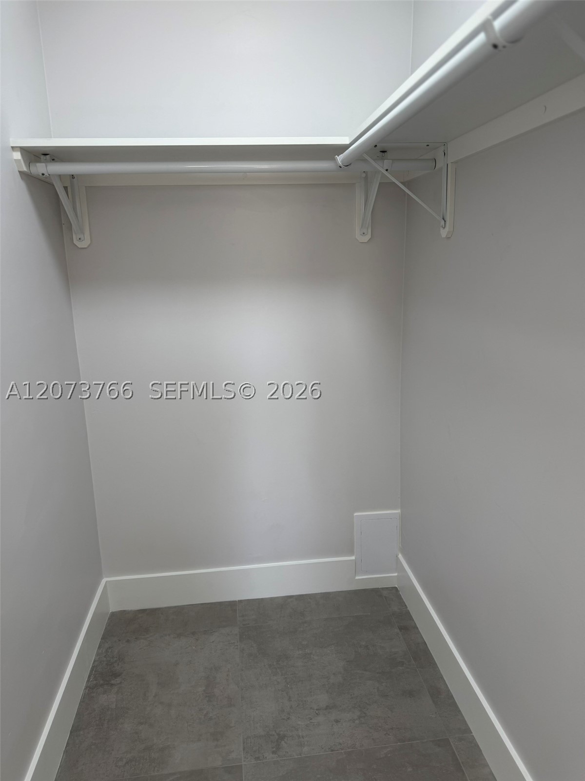 1360 W 41st St #103, Hialeah FL 33012