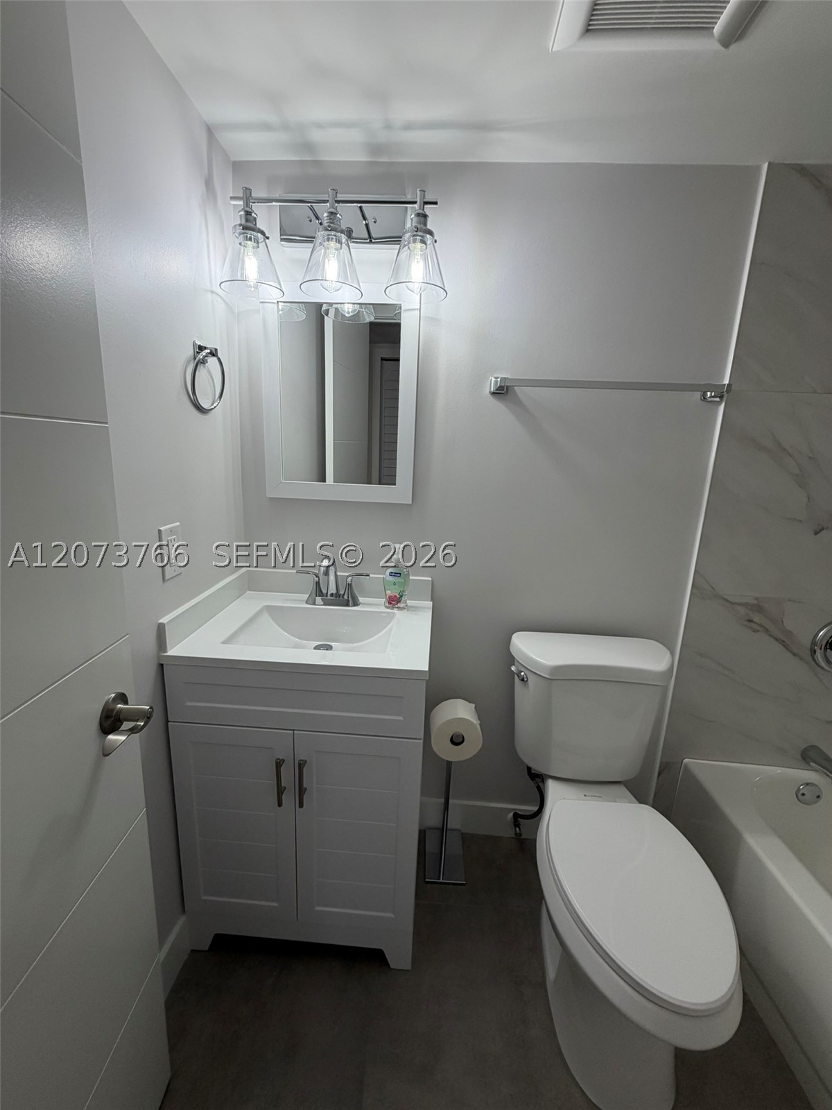 1360 W 41st St #103, Hialeah FL 33012