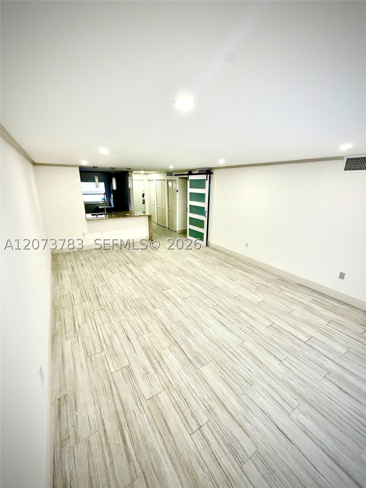 4000 NE 170th St #207, North Miami Beach FL 33160