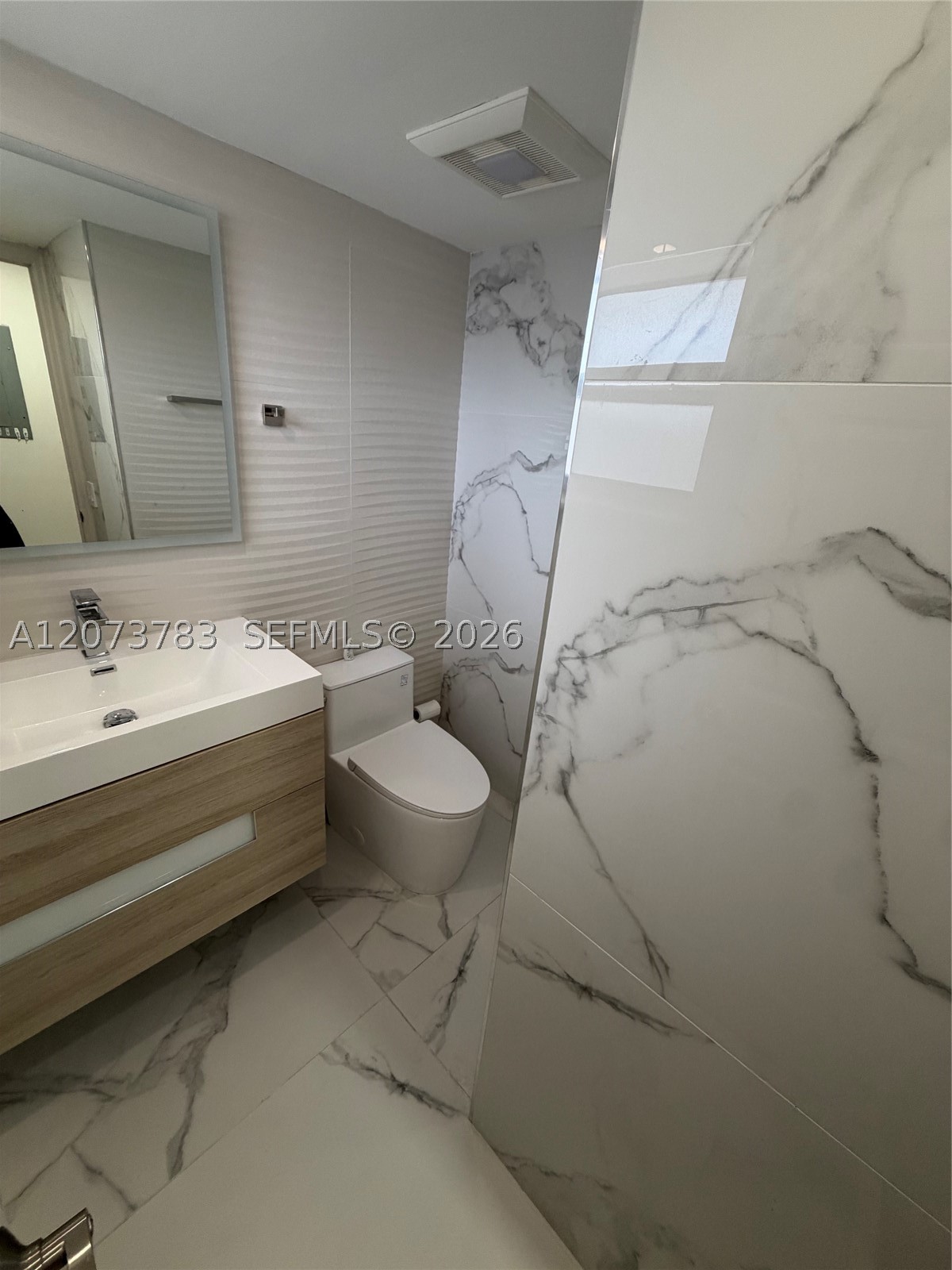 4000 NE 170th St #207, North Miami Beach FL 33160
