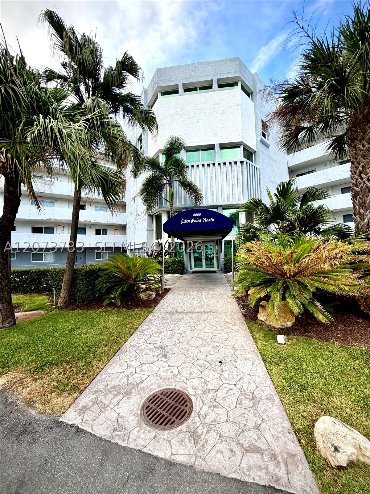 4000 NE 170th St #207, North Miami Beach FL 33160