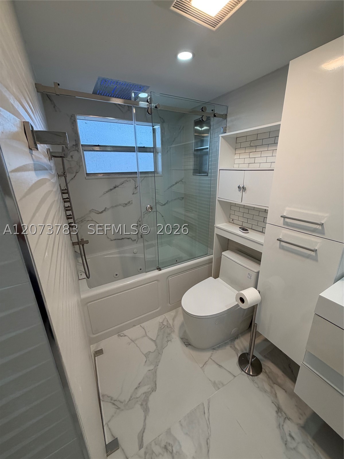 4000 NE 170th St #207, North Miami Beach FL 33160