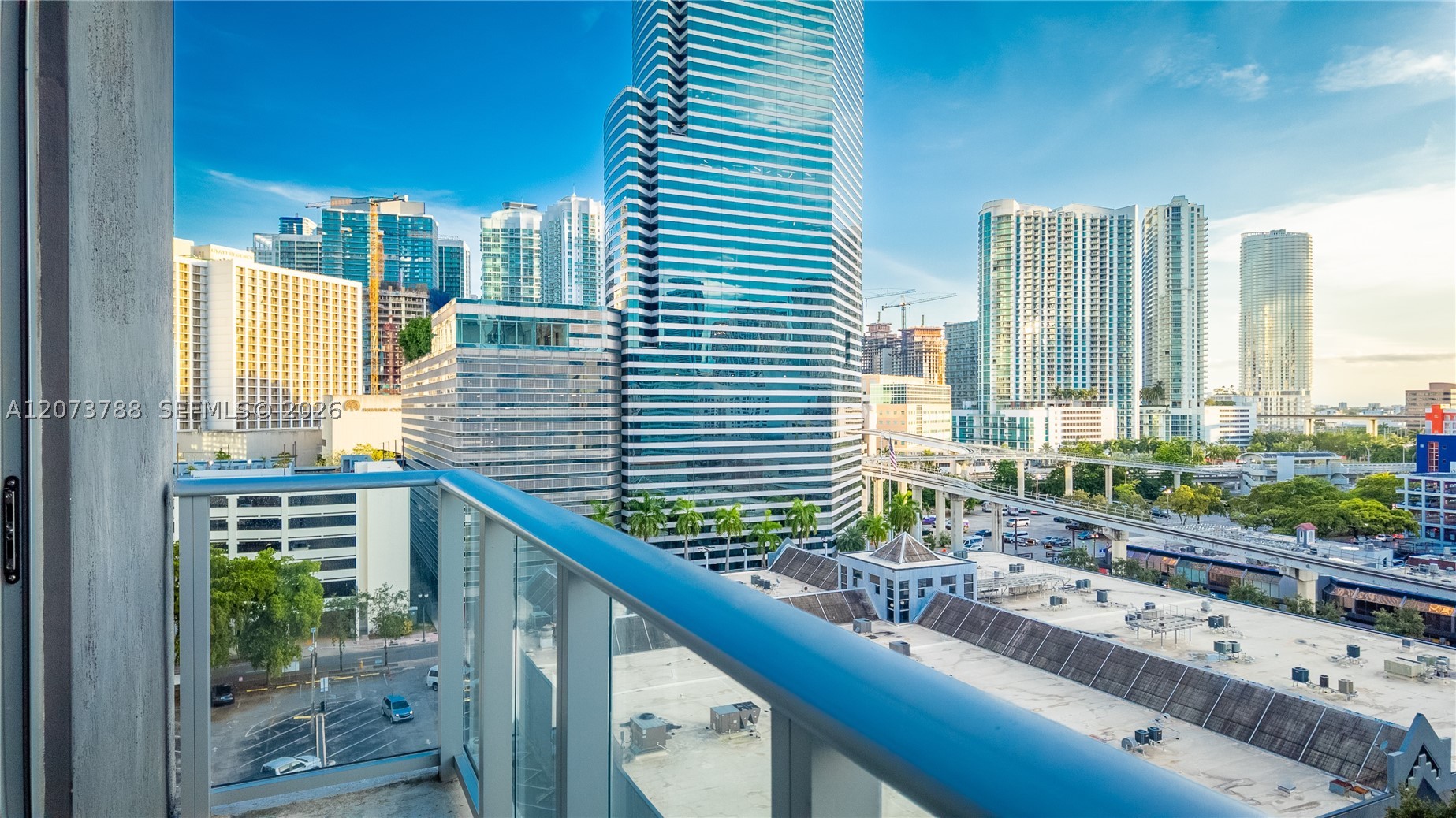 151 SE 1st St #811, Miami FL 33131