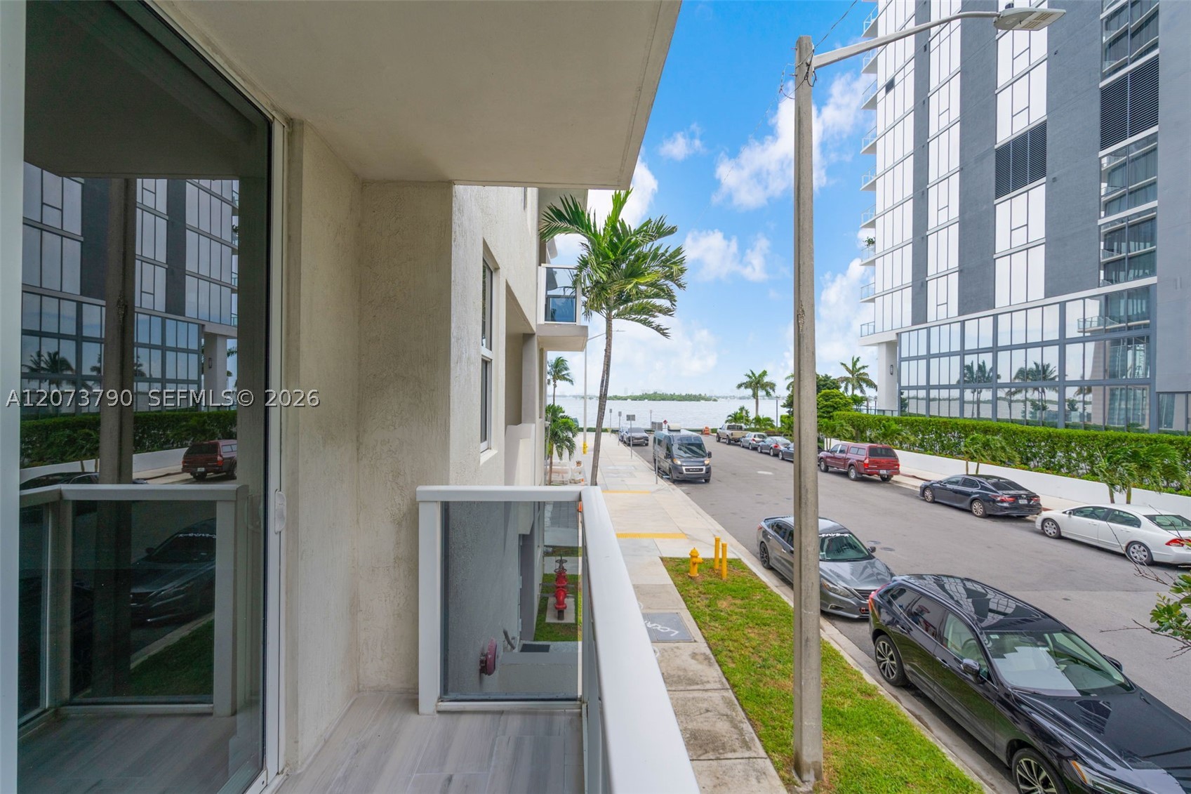 601 NE 23rd St #TH4, Miami FL 33137
