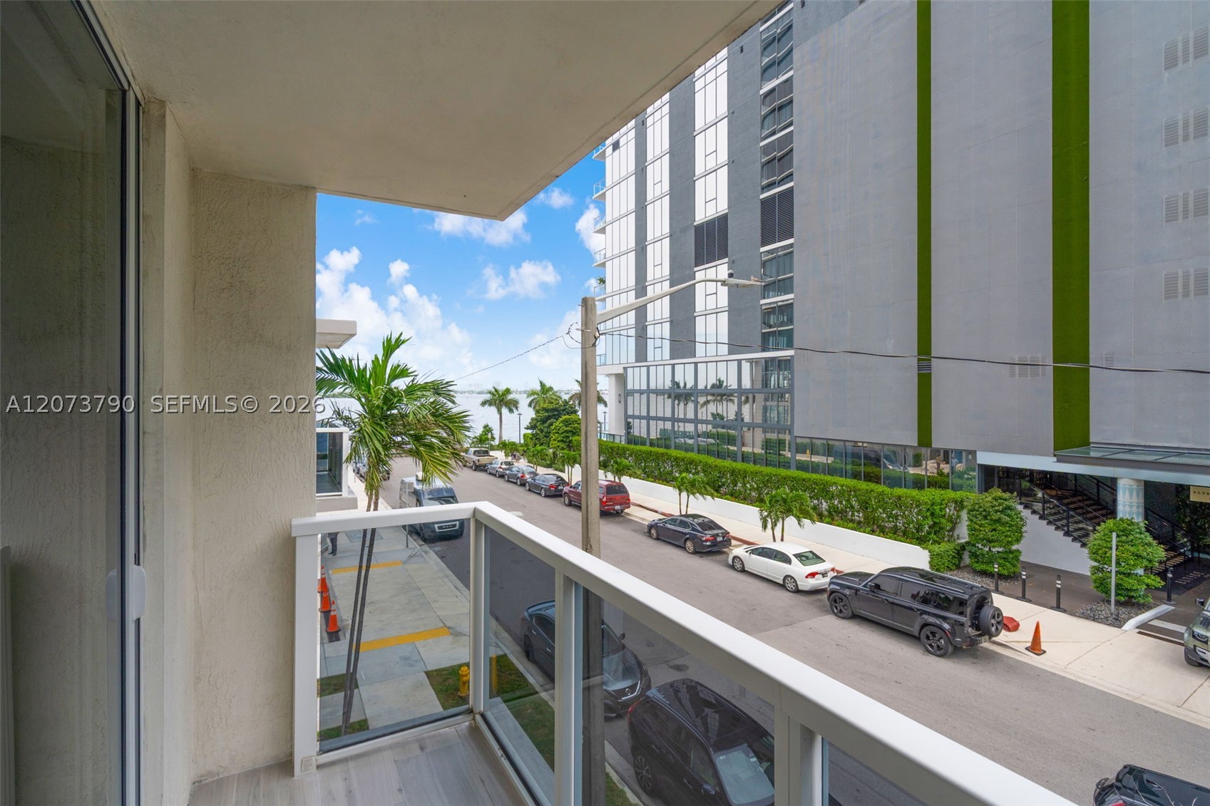 601 NE 23rd St #TH4, Miami FL 33137