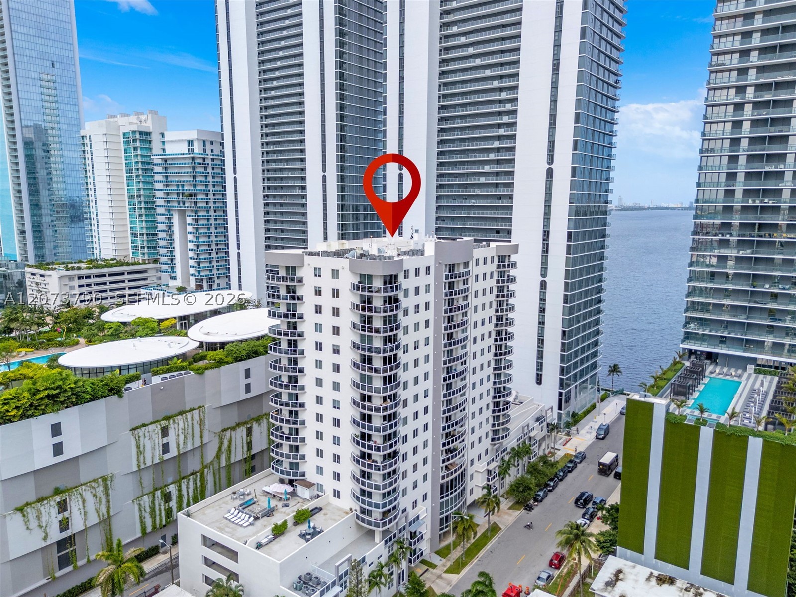601 NE 23rd St #TH4, Miami FL 33137