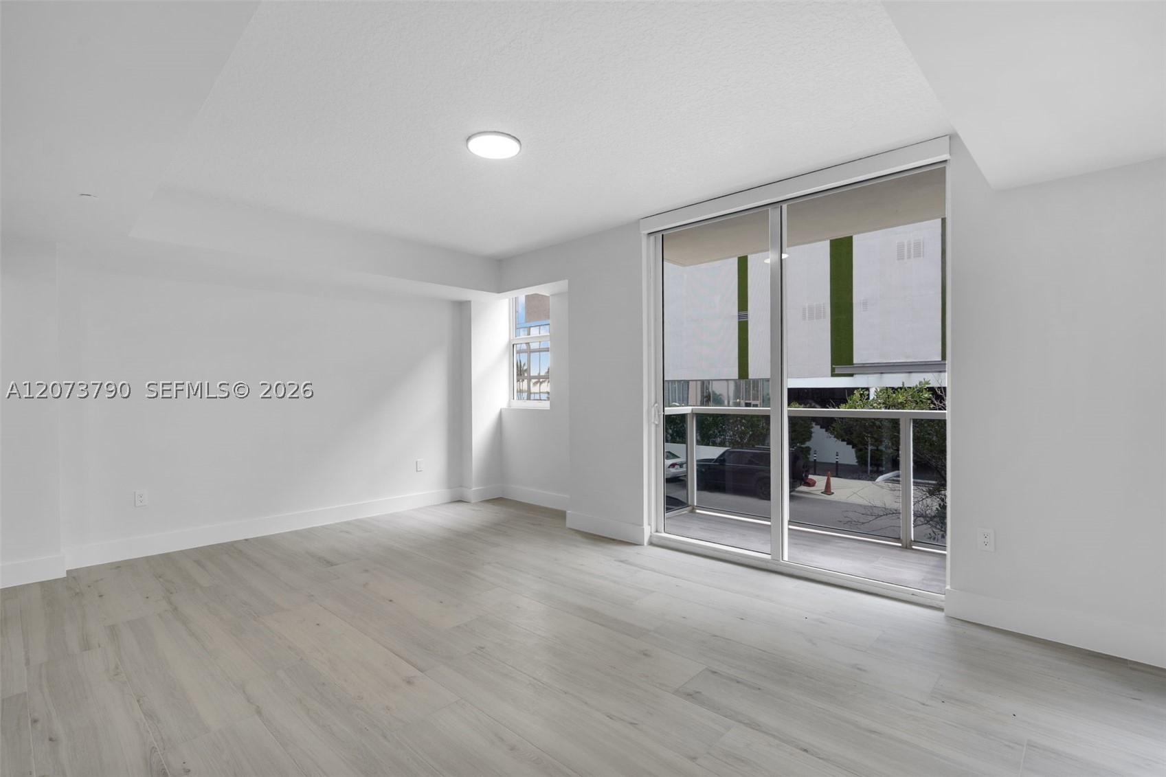 601 NE 23rd St #TH4, Miami FL 33137