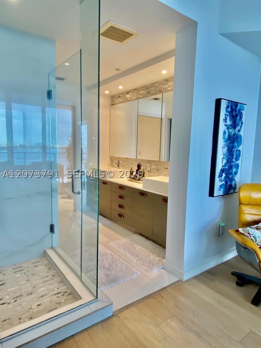 2020 N Bayshore Dr #1606, Miami FL 33137