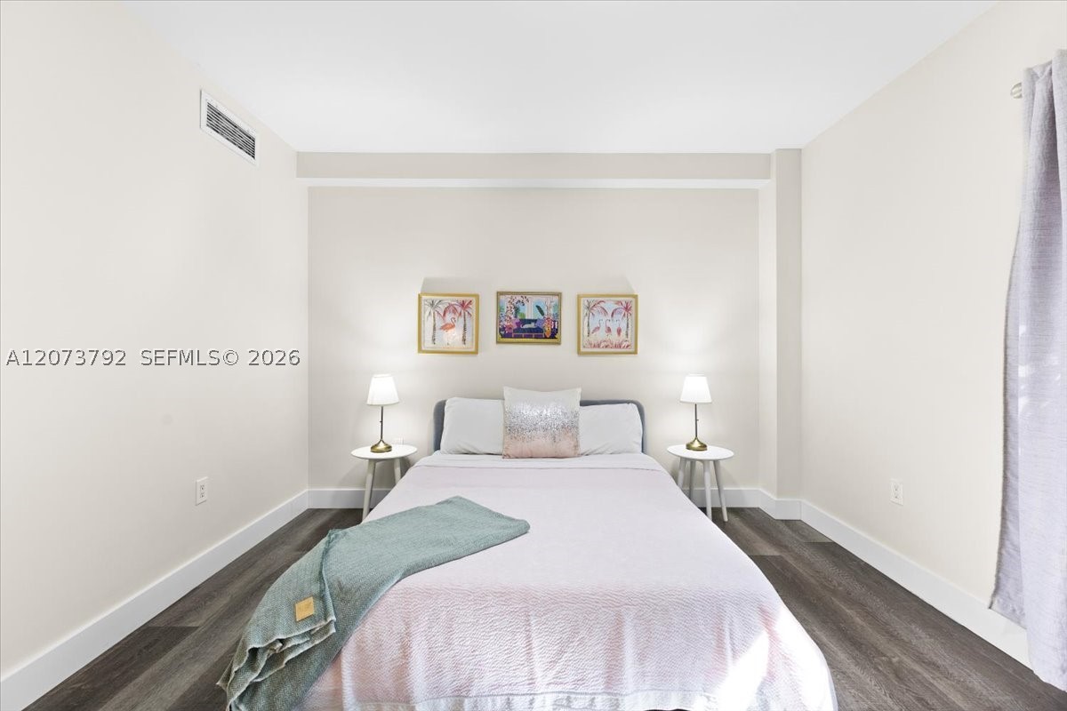 435 21st St #111, Miami Beach FL 33139