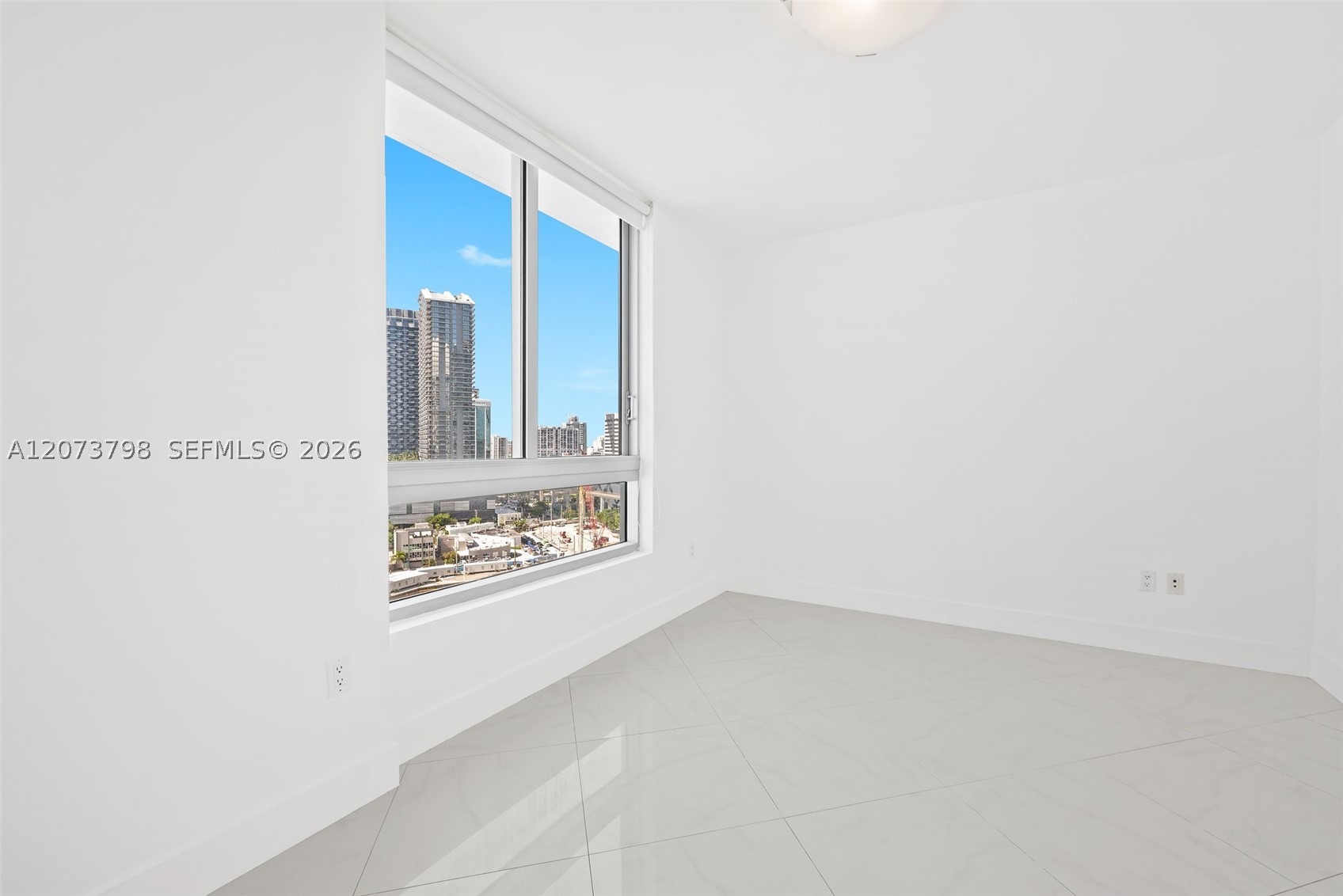 350 S MIAMI AVE #1912, Miami FL 33130