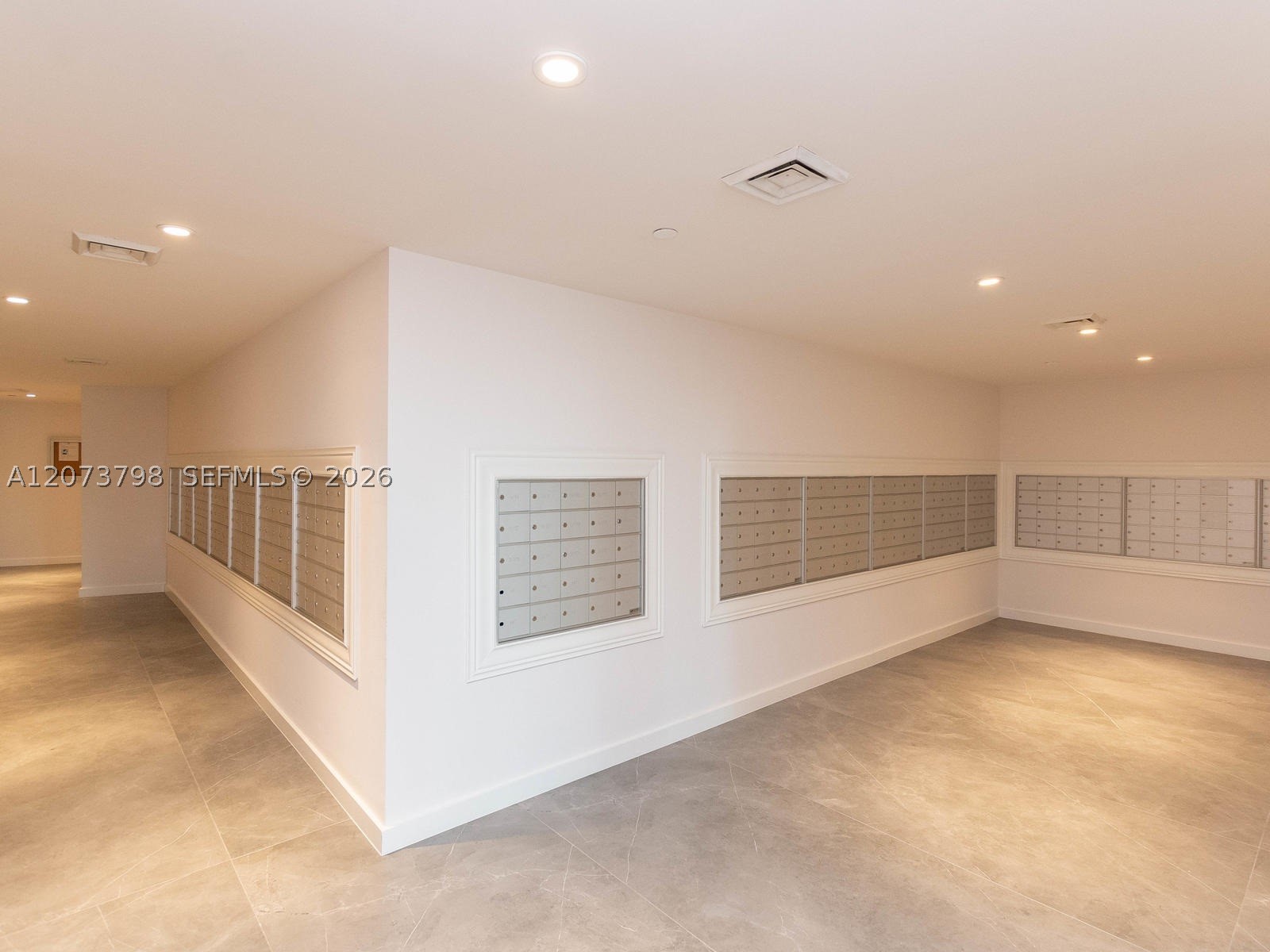350 S MIAMI AVE #1912, Miami FL 33130