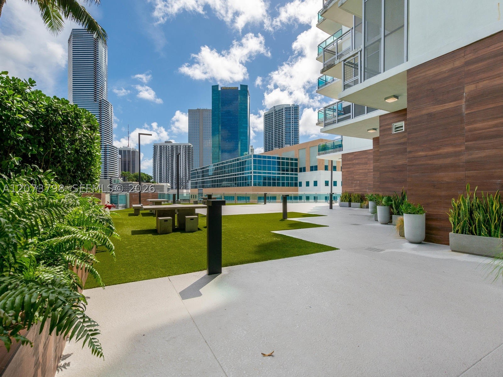 350 S MIAMI AVE #1912, Miami FL 33130