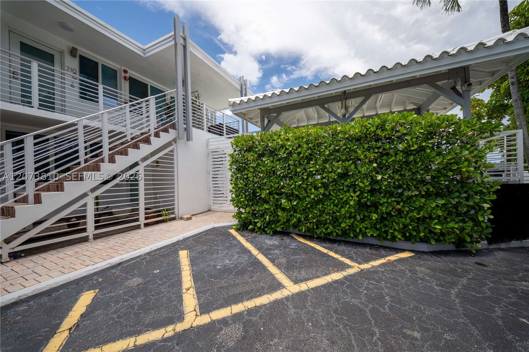 405 N Hibiscus Dr #202, Miami Beach FL 33139