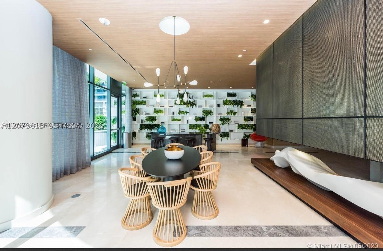 55 SW 9th St #2307, Miami FL 33130