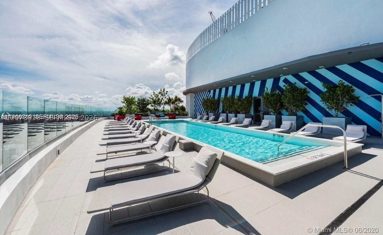 55 SW 9th St #2307, Miami FL 33130