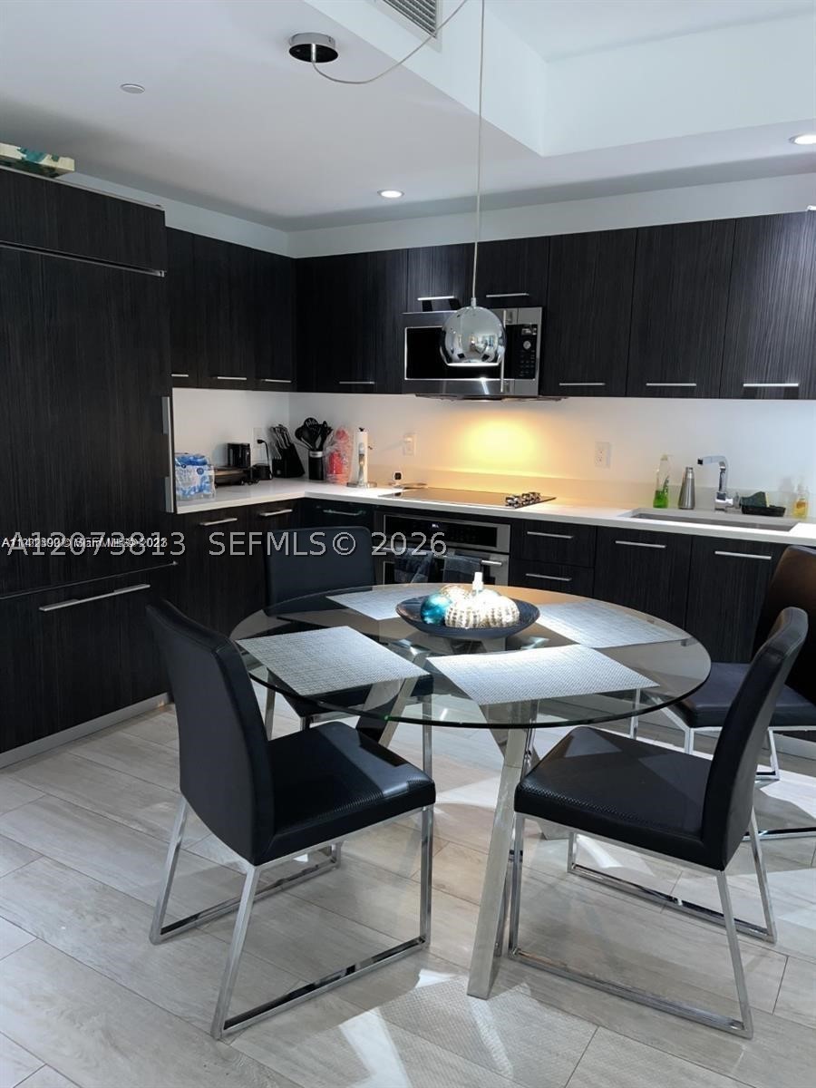 55 SW 9th St #2307, Miami FL 33130