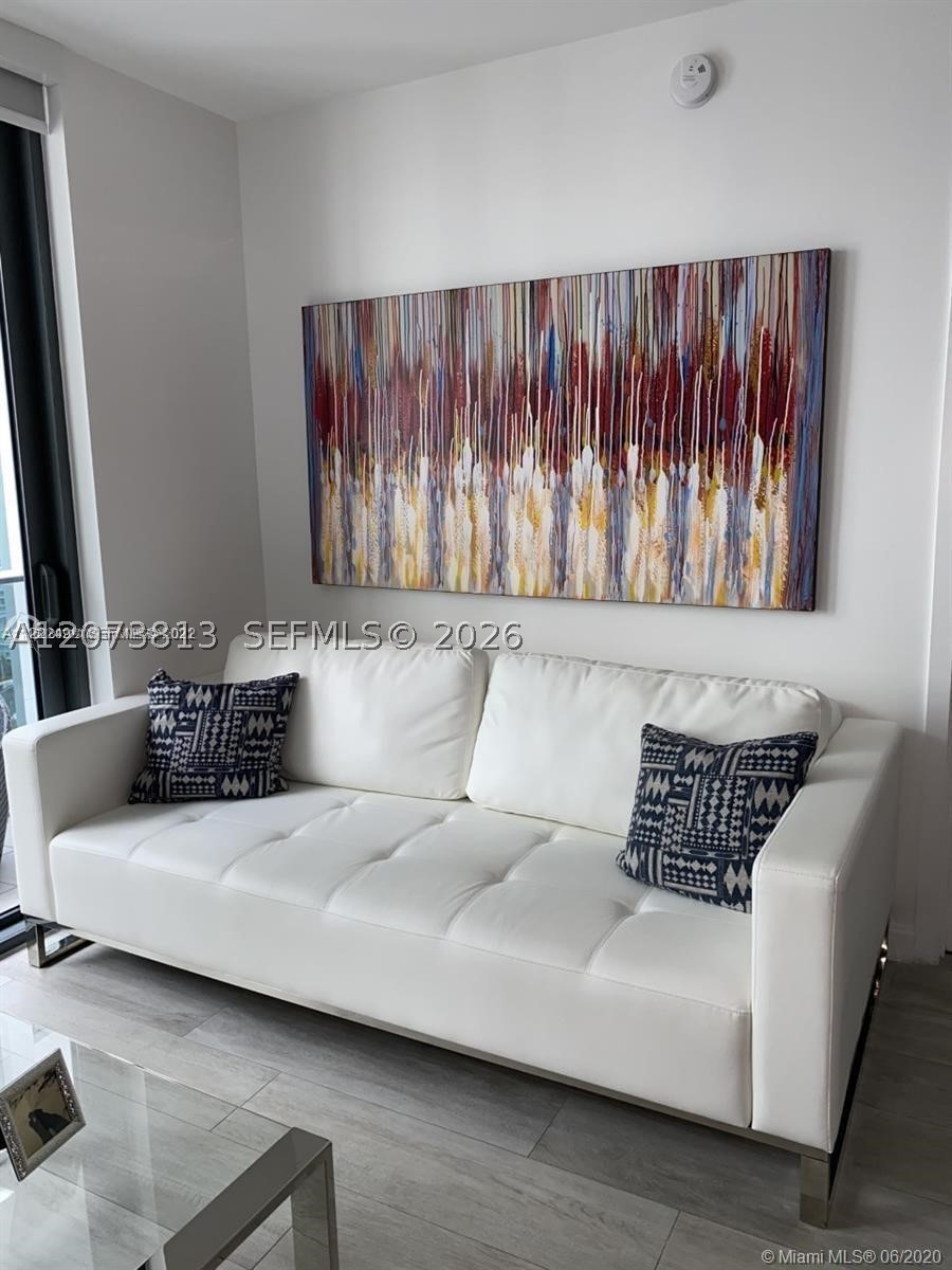 55 SW 9th St #2307, Miami FL 33130